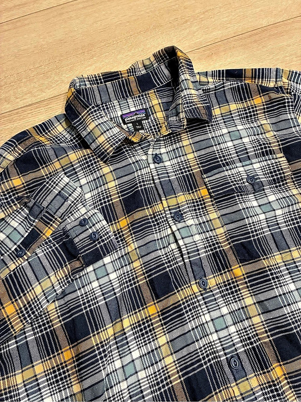 Patagonia Men's Organic Cotton Fjord Flannel Button Up Shirt Plaid Size L